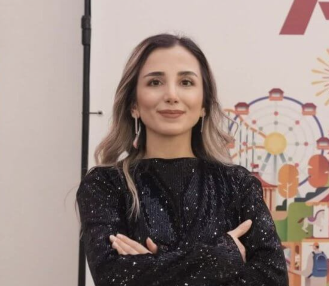 Ezgi Özay